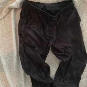 Trendy Bleached Pattern Joggers EUC